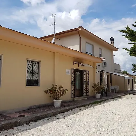 Venus Woods B&B 마르티나프란카