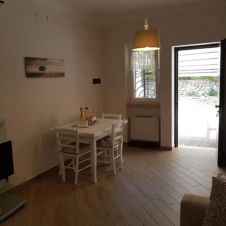 Venus Woods Oda ve Kahvaltı 4*