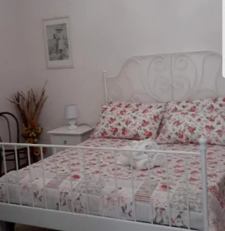 Venus Woods 4*